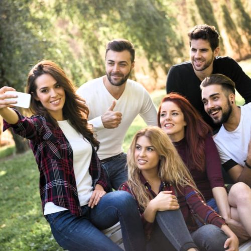 Selon les statistiques, ce trouble touche 1 enfant sur 2, et 3% de la population mondiale. Le terme TDAH, est de plus en plus courant et il peut nous paraitre : actuel et moderne, lié à notre style de vie, et pourtant ce trouble existe depuis longtemps.